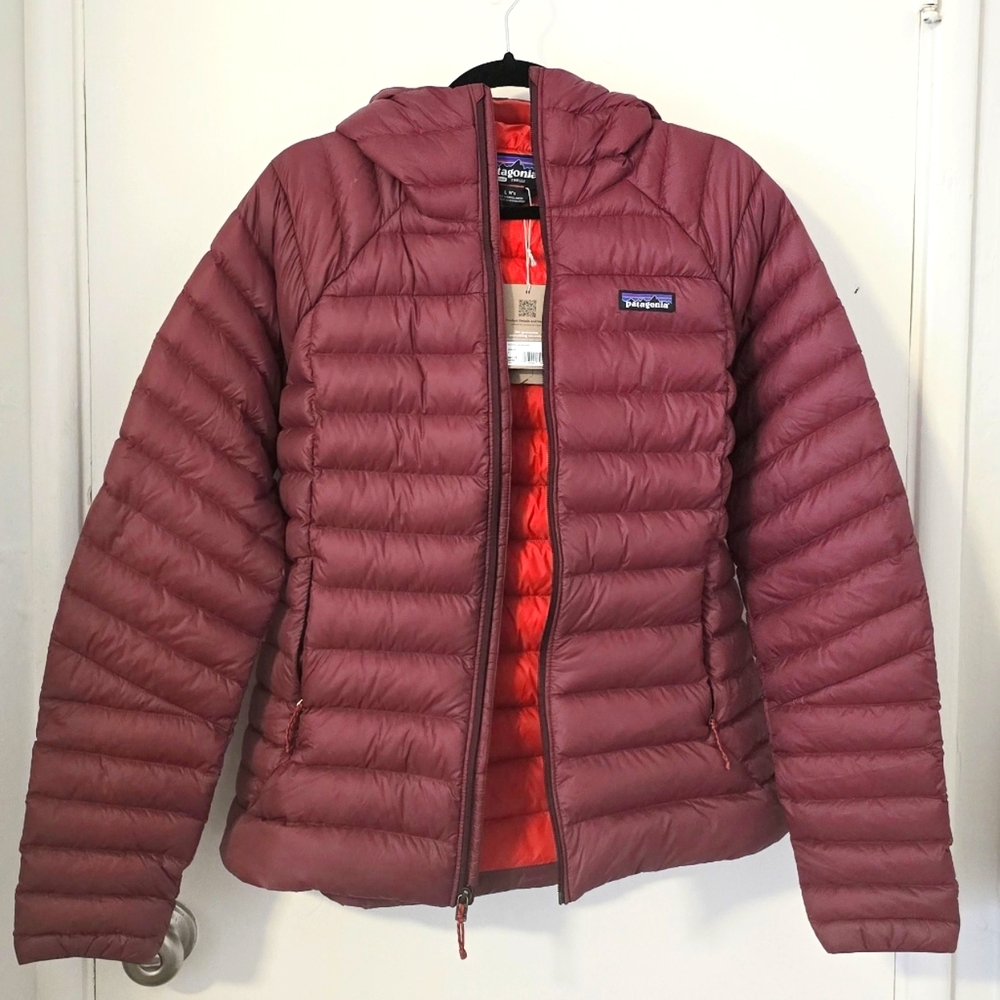 Patagonia Red Puffer Jacket Lightweight Insulated - Women DownSweater Hoody